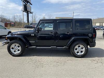 2015 Jeep Wrangler Unlimited Sahara   - Photo 7 - Morgantown, WV 26505