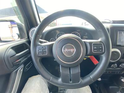 2015 Jeep Wrangler Unlimited Sahara   - Photo 21 - Morgantown, WV 26505