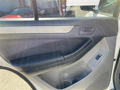 2004 Toyota 4Runner SR5 - Photo 16 - Morgantown, WV 26505