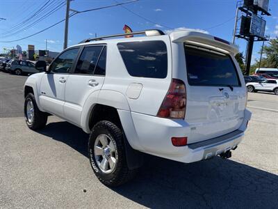 2004 Toyota 4Runner SR5 - Photo 7 - Morgantown, WV 26505