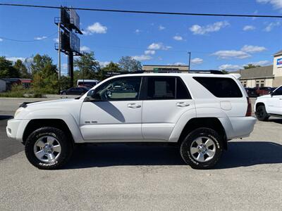 2004 Toyota 4Runner SR5 - Photo 8 - Morgantown, WV 26505