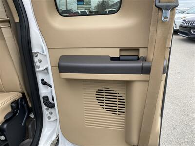2013 Ford F-250 Super Duty  LARIAT - Photo 15 - Morgantown, WV 26505