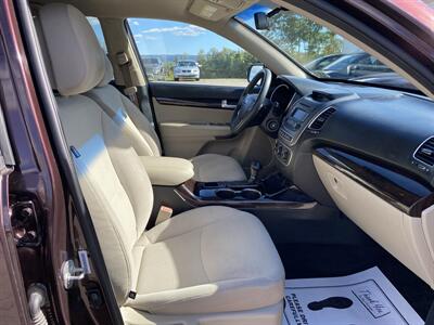 2015 Kia Sorento LX   - Photo 21 - Morgantown, WV 26505