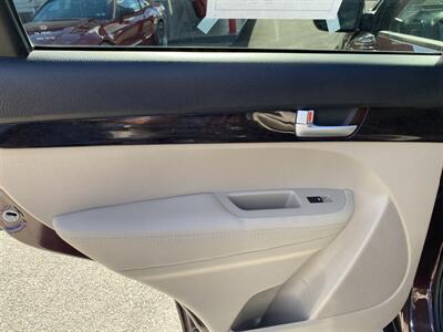 2015 Kia Sorento LX   - Photo 13 - Morgantown, WV 26505