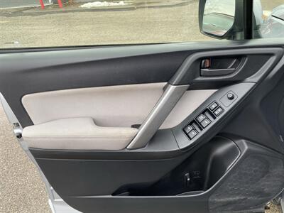 2014 Subaru Forester 2.5i Premium   - Photo 13 - Morgantown, WV 26505