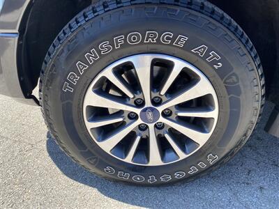 2015 Ford Expedition XLT - Photo 9 - Morgantown, WV 26505