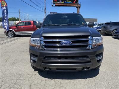 2015 Ford Expedition XLT - Photo 2 - Morgantown, WV 26505
