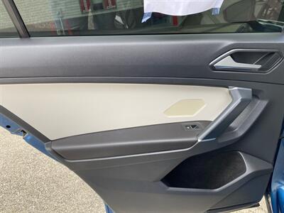 2018 Volkswagen Tiguan 2.0T SEL Premium 4Motion - Photo 14 - Morgantown, WV 26505