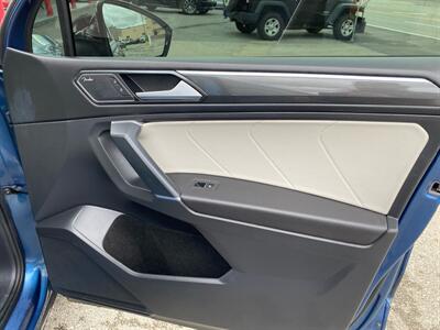 2018 Volkswagen Tiguan 2.0T SEL Premium 4Motion - Photo 19 - Morgantown, WV 26505