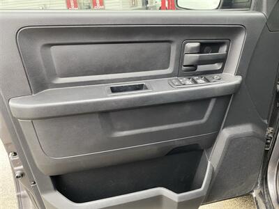 2016 RAM 1500 Express   - Photo 12 - Morgantown, WV 26505