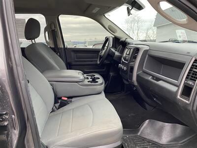 2016 RAM 1500 Express   - Photo 18 - Morgantown, WV 26505