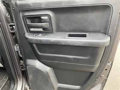2016 RAM 1500 Express   - Photo 17 - Morgantown, WV 26505