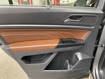 2021 Volkswagen Atlas V6 SEL 4Motion   - Photo 15 - Morgantown, WV 26505