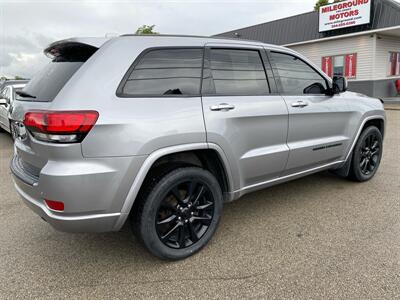 2019 Jeep Grand Cherokee Laredo   - Photo 5 - Morgantown, WV 26505