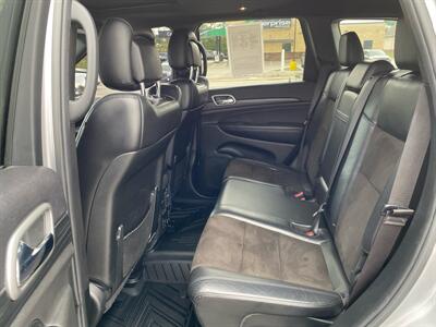 2019 Jeep Grand Cherokee Laredo   - Photo 15 - Morgantown, WV 26505