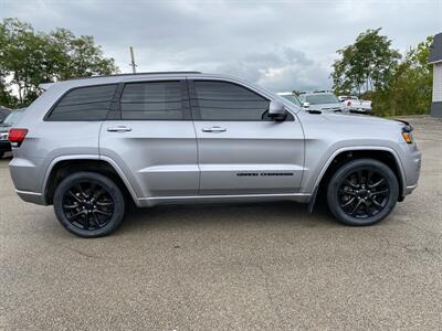 2019 Jeep Grand Cherokee Laredo   - Photo 4 - Morgantown, WV 26505