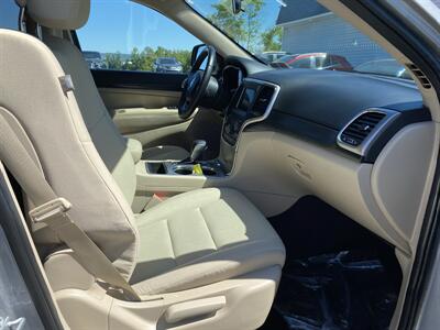 2019 Jeep Grand Cherokee Laredo - Photo 19 - Morgantown, WV 26505