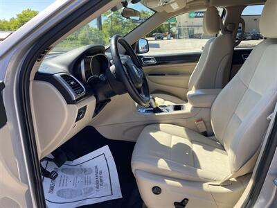 2019 Jeep Grand Cherokee Laredo - Photo 12 - Morgantown, WV 26505