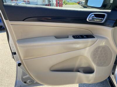 2019 Jeep Grand Cherokee Laredo - Photo 13 - Morgantown, WV 26505