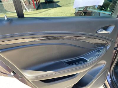 2017 Buick Envision Essence   - Photo 16 - Morgantown, WV 26505