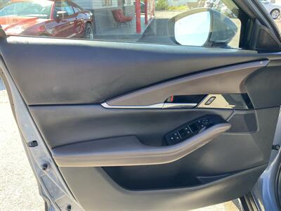 2021 Mazda CX-30 Premium   - Photo 12 - Morgantown, WV 26505
