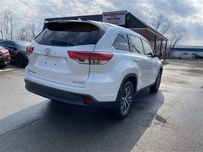 2019 Toyota Highlander XLE - Photo 5 - Morgantown, WV 26505