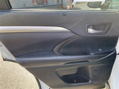 2019 Toyota Highlander XLE - Photo 15 - Morgantown, WV 26505