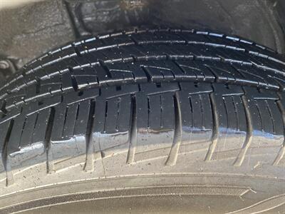 2019 Toyota Highlander XLE - Photo 11 - Morgantown, WV 26505