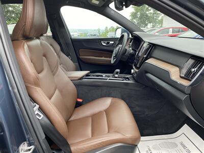 2022 Volvo XC60 B5 Momentum - Photo 18 - Morgantown, WV 26505