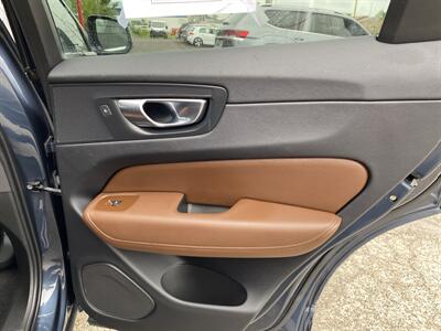 2022 Volvo XC60 B5 Momentum - Photo 17 - Morgantown, WV 26505