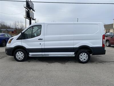 2023 Ford Transit 250 - Photo 8 - Morgantown, WV 26505