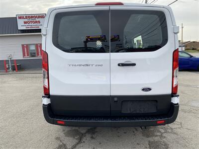 2023 Ford Transit 250 - Photo 6 - Morgantown, WV 26505