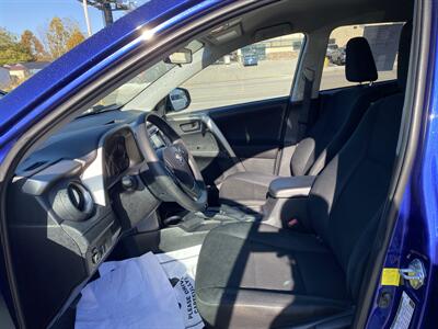 2014 Toyota RAV4 LE - Photo 11 - Morgantown, WV 26505