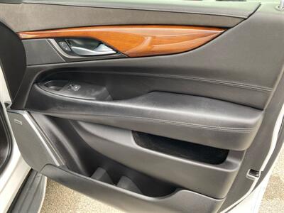 2016 Cadillac Escalade Luxury Collection   - Photo 21 - Morgantown, WV 26505