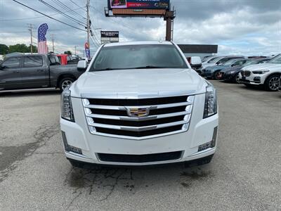 2016 Cadillac Escalade Luxury Collection   - Photo 2 - Morgantown, WV 26505