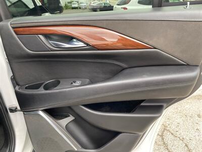2016 Cadillac Escalade Luxury Collection   - Photo 19 - Morgantown, WV 26505