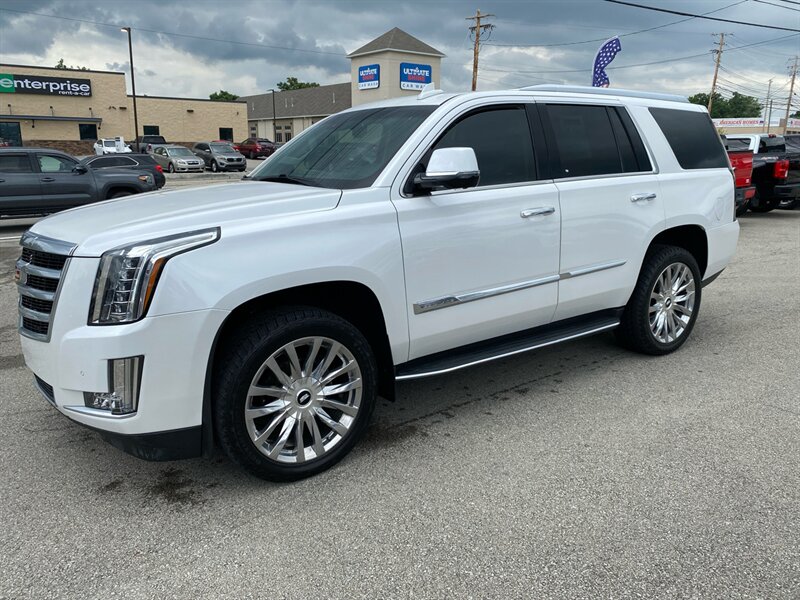 2016 Cadillac Escalade Luxury Collection  