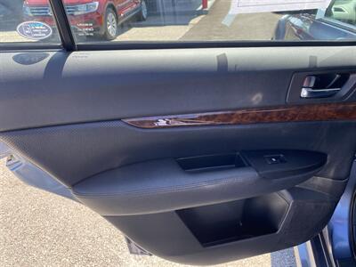 2013 Subaru Legacy 2.5i Limited   - Photo 14 - Morgantown, WV 26505