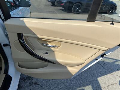 2015 BMW 320i - Photo 18 - Morgantown, WV 26505