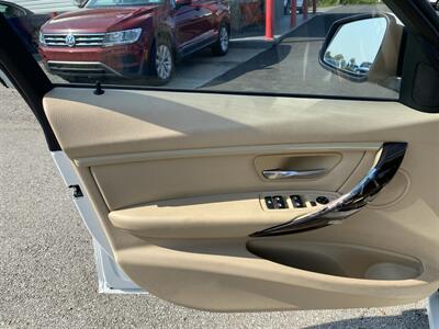 2015 BMW 320i - Photo 13 - Morgantown, WV 26505