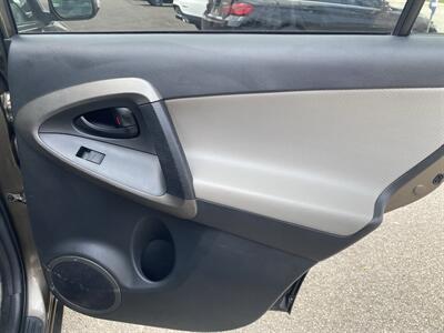 2011 Toyota RAV4 Limited - Photo 20 - Morgantown, WV 26505