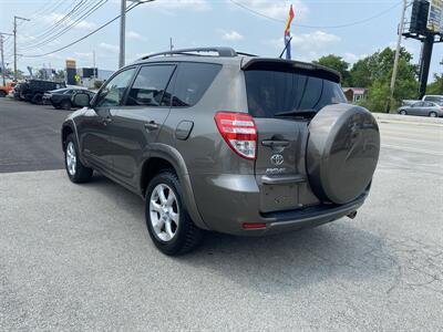 2011 Toyota RAV4 Limited - Photo 7 - Morgantown, WV 26505