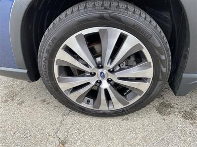 2019 Subaru Ascent Limited 8-Passenger   - Photo 10 - Morgantown, WV 26505