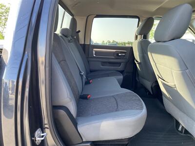 2014 RAM 1500 SLT - Photo 18 - Morgantown, WV 26505