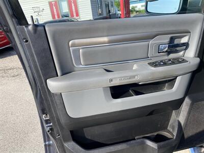 2014 RAM 1500 SLT - Photo 14 - Morgantown, WV 26505