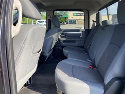 2014 RAM 1500 SLT - Photo 15 - Morgantown, WV 26505
