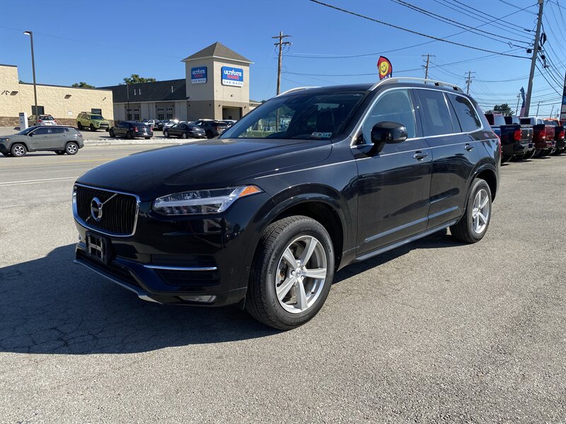 2016 Volvo XC90 T5 Momentum AWD