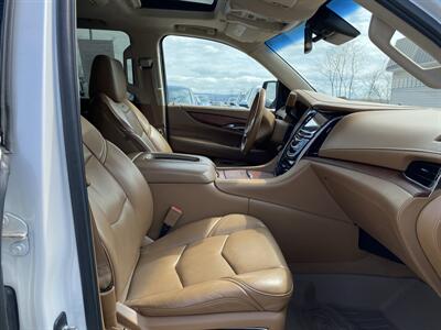 2016 Cadillac Escalade Platinum   - Photo 19 - Morgantown, WV 26505