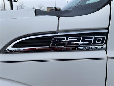 2012 Ford F-250 Super Duty XL  FX4 - Photo 9 - Morgantown, WV 26505