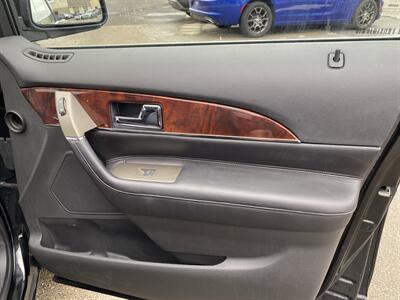 2011 Lincoln MKX   - Photo 20 - Morgantown, WV 26505